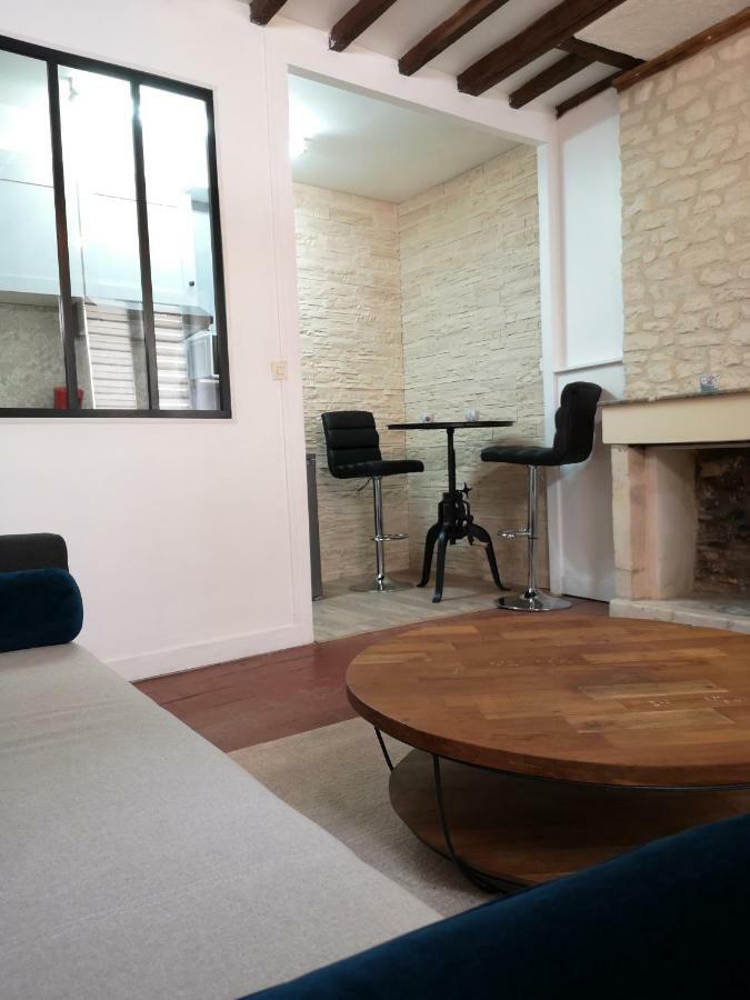 Appartement Chaleureux F2 en centre ville à Caen Extérieur photo